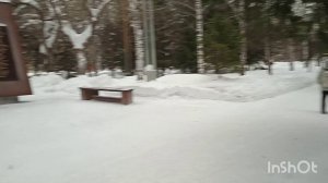 Прогулка по скверу Победы в Новосибирске.