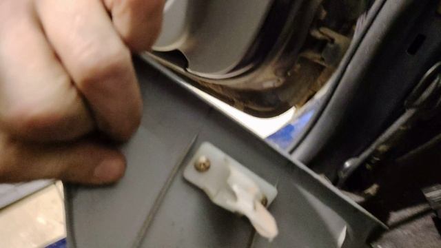 Mazda 3 bk Снятие рулевого кожуха и подрулевой пластиковой панели