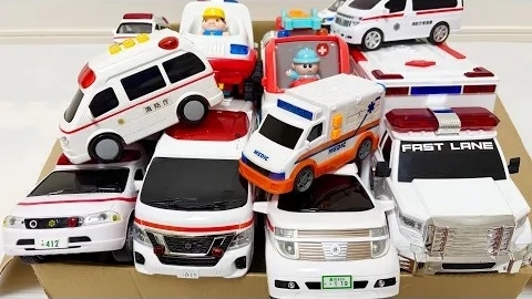 беги, беги!Мини-машина скорой помощи бежит по склону.тест на бегство!Беги, беги, миниатюрная машина