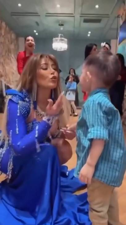 Как же ему повезло смотреть онлайн