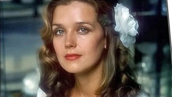 Женские глаза.