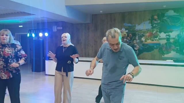 7 февраля.На красивой поверхности.... смотреть онлайн