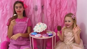 Настя и Стейси устроили мейк ап