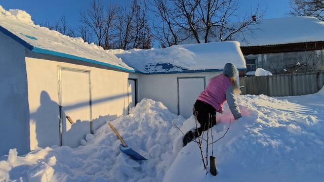 Борьба со снегом продолжается! смотреть онлайн