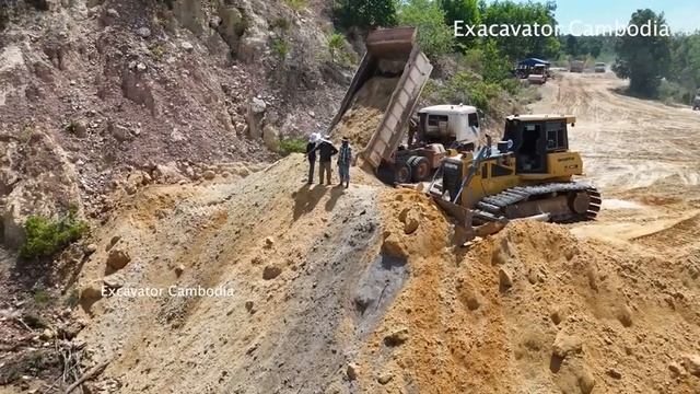 Starting New Project Building Dam By 10 Wheel Truck Dumping Dirt And Shantui Dozer Pushing Dirt смотреть онлайн