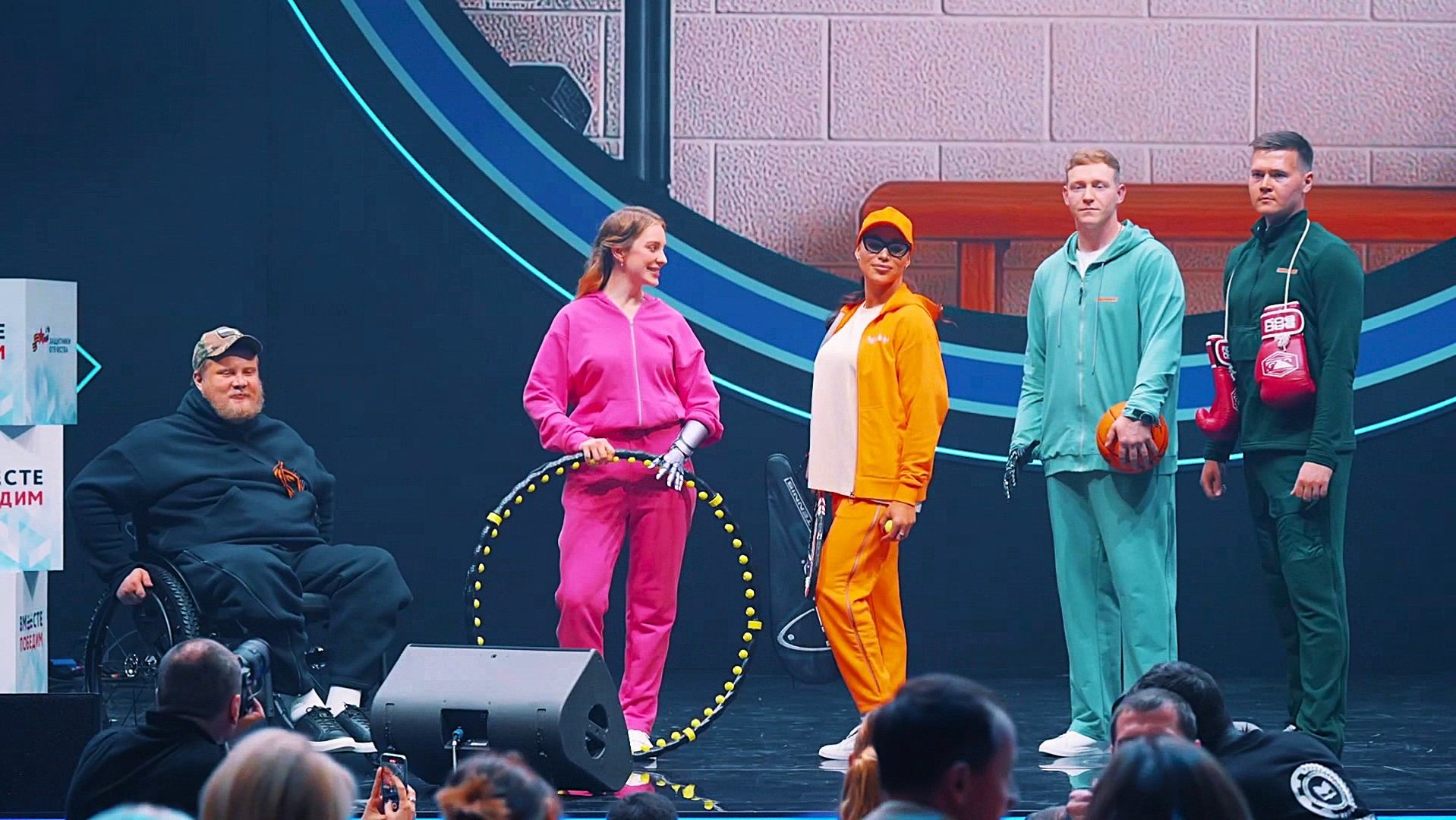 Дизайнеров Югры приглашают заявиться на конкурс адаптивной моды «На крыльях» смотреть онлайн