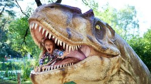 Настя в Динопарке, г. Белгород