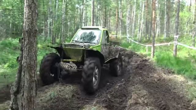 Офф роад .4х4.. Крутой замес в лесу.. смотреть онлайн