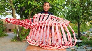 Гигантское говяжье рагу, тушенное на ночь. Такое сочное и нежное, пальчики оближешь. Кухня Китая