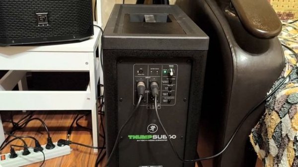 Everse 12 with Mackie Thump SUB Go - Deep Bass Test via Subwoofer