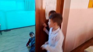 часть школа номер 8 хз всё в описании.