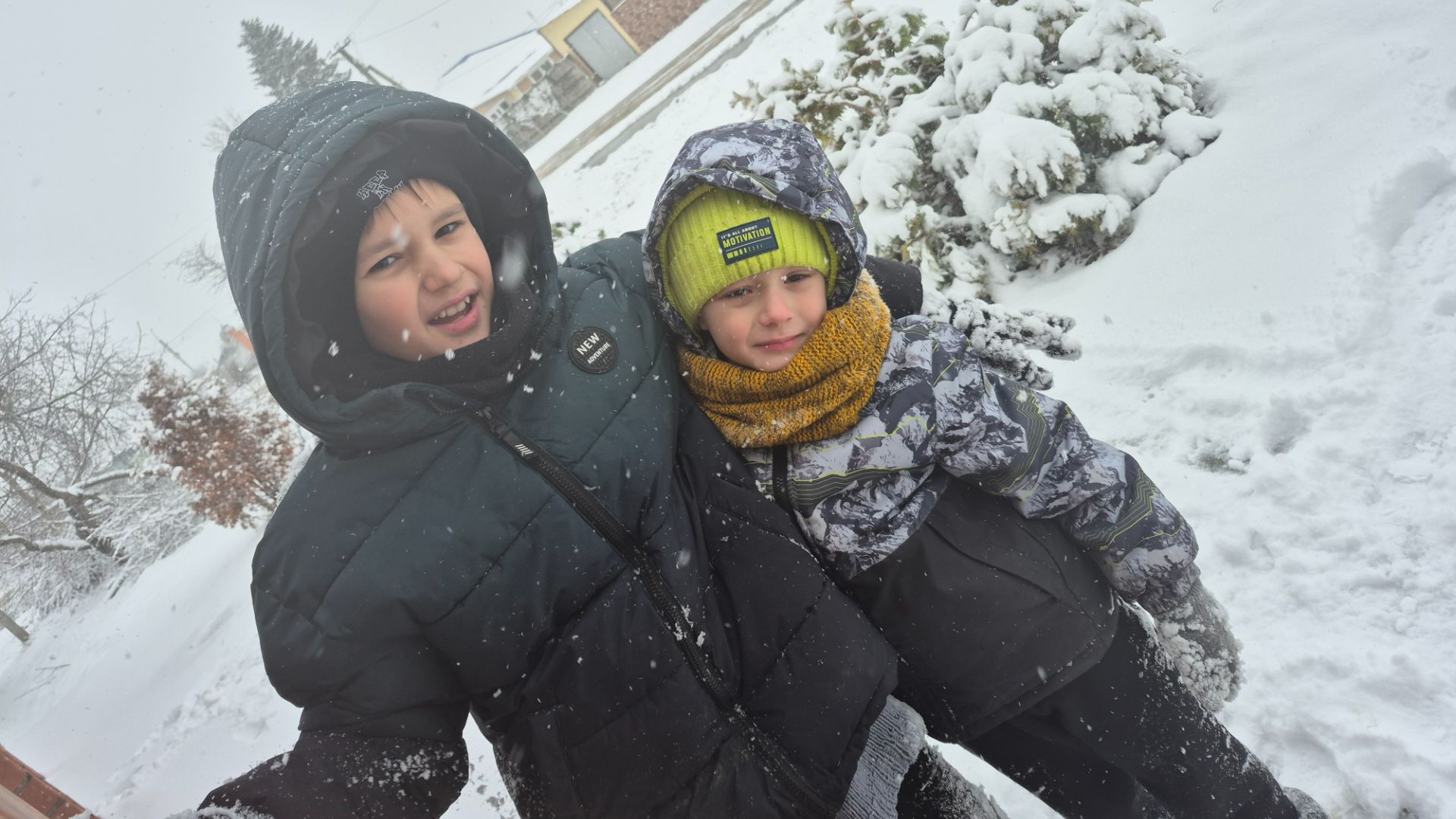 СКУЧАТЬ НАМ НЕКОГДА...Готовлю уху 😋 смотреть онлайн