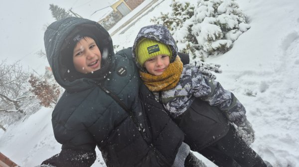 СКУЧАТЬ НАМ НЕКОГДА...Готовлю уху 😋