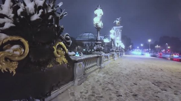 Прогулка по снегу в Париже ❄️ Снегопад поздней ночью в Париже