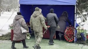 В Петербурге простились с убитым 9-летним мальчиком Пашей