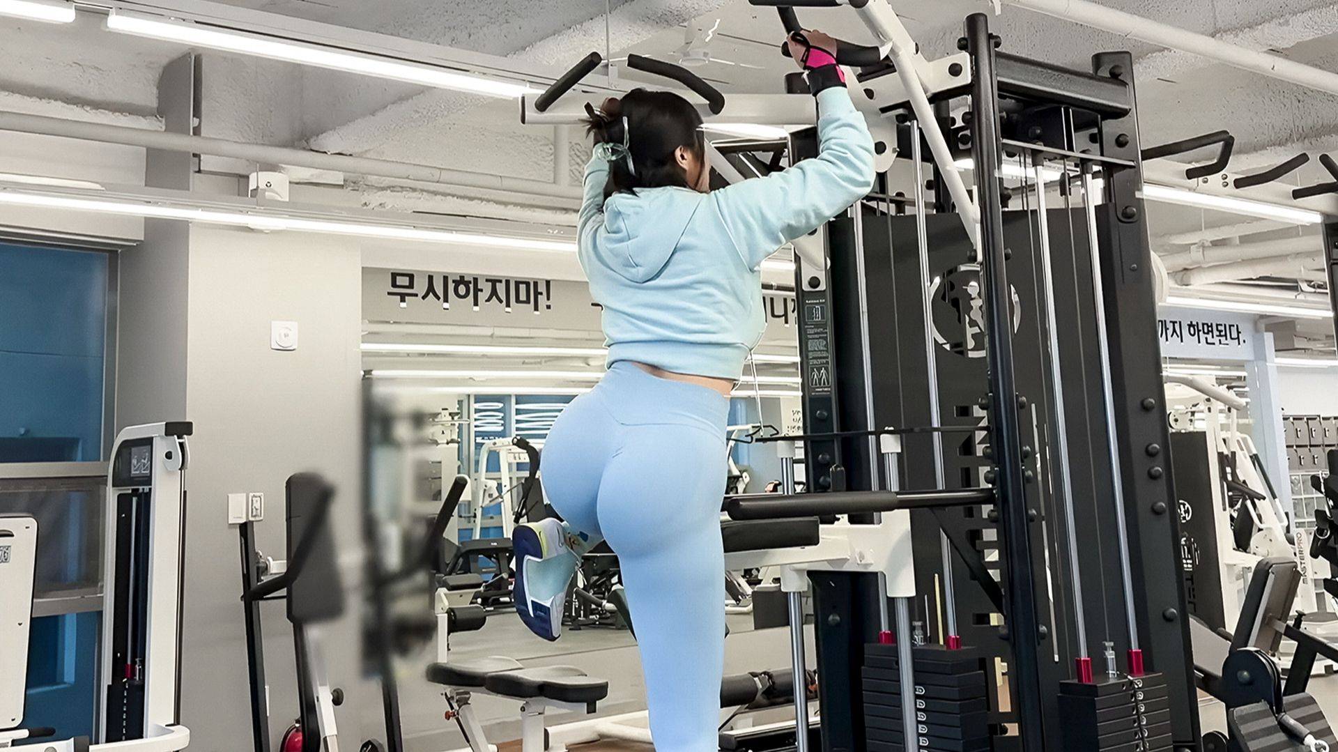 Gawonaa - Korean Girl's Arm Workout! смотреть онлайн