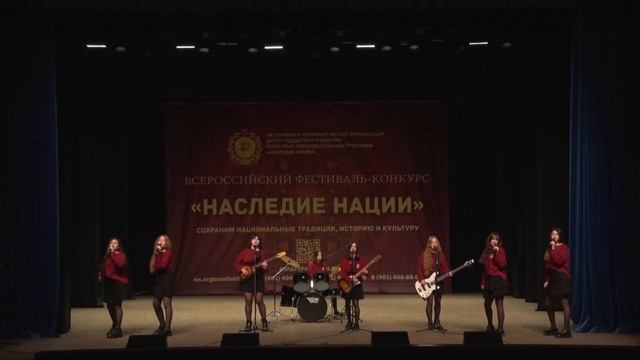 ВИА «Матрёшки», номинация – ВИА, песня – «Мы к Вам заехали на час»