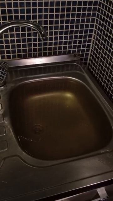 Канализация течет в квартиру 2