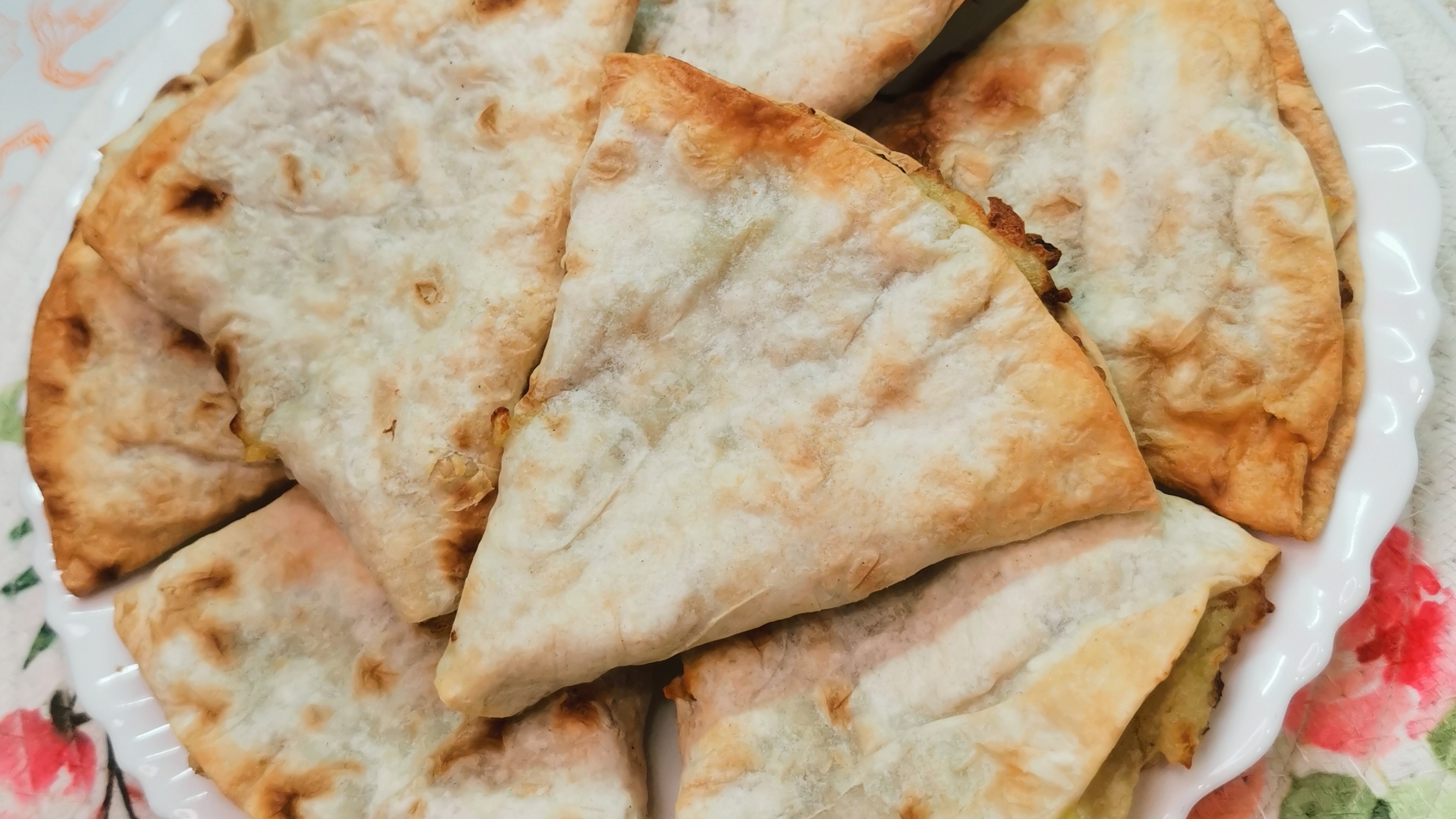 Аппетитные конвертики с картофельной начинкой в аэрогриле 