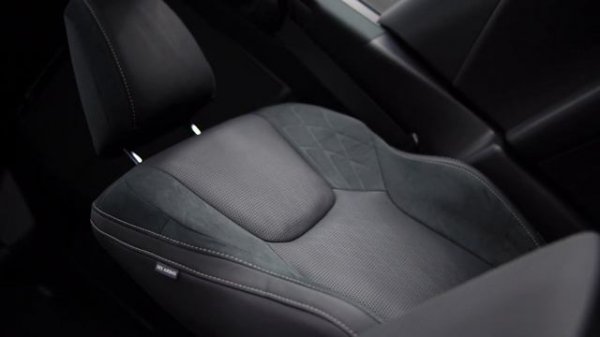 SGM - Lexus RX450h+ 2025