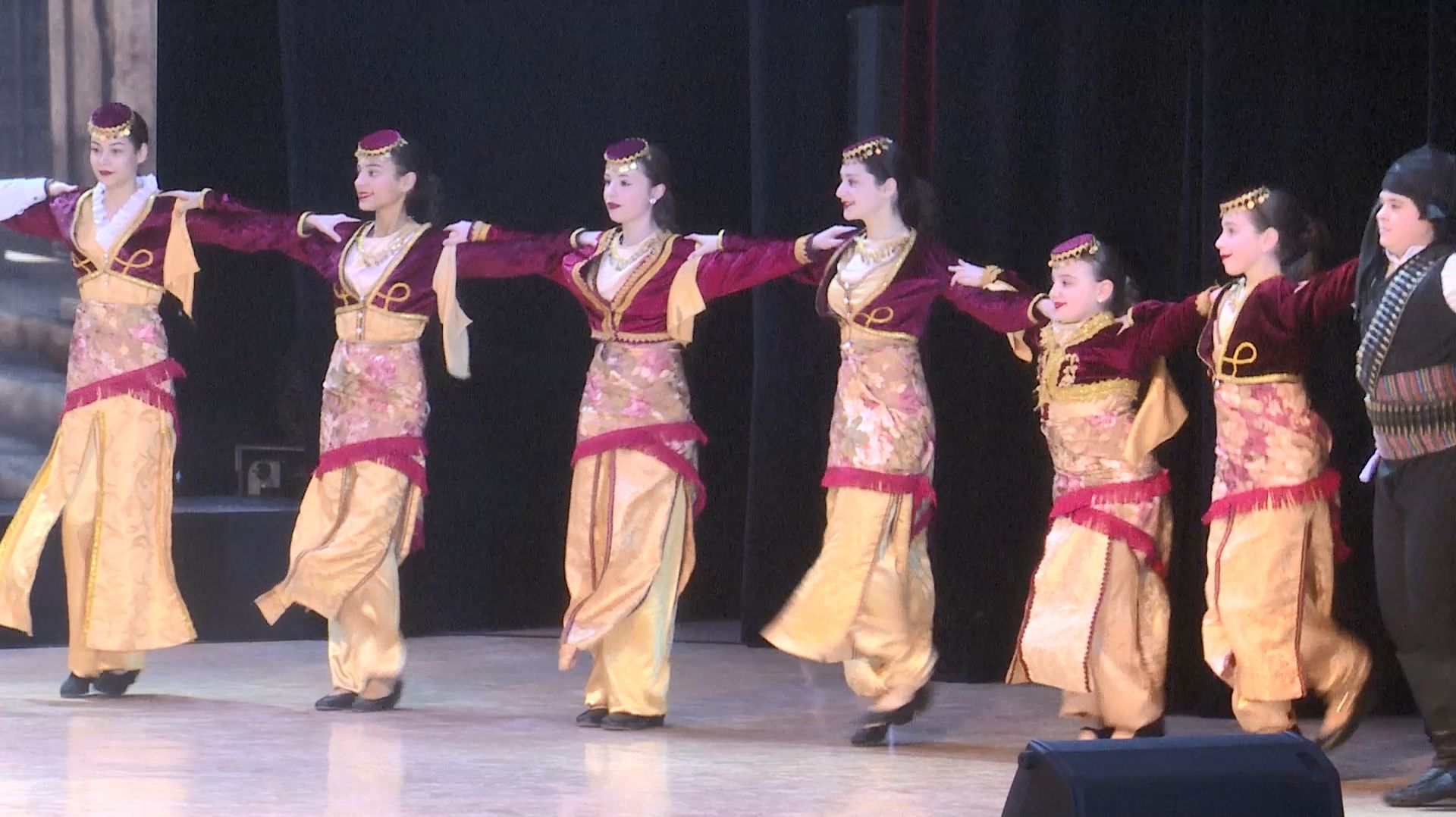 На курорте торжественно стартовал Год единства народов России смотреть онлайн