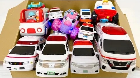 Мини-автомобиль скорой помощи проходит тест на вождение на склоне. смотреть онлайн