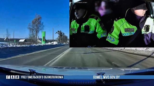 На морозной дороге заглох автомобиль, а в салоне маленький ребёнок. Сотрудники ГАИ оказали помощь смотреть онлайн