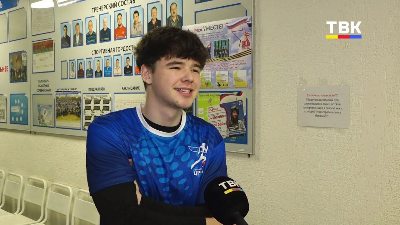 Серебро по футзалу привезли бердчане из Искитима смотреть онлайн