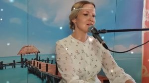 Юлия Славянская - Нас Тянет К Тем, Кто Душу Обнимает.. 720 HD (720p)