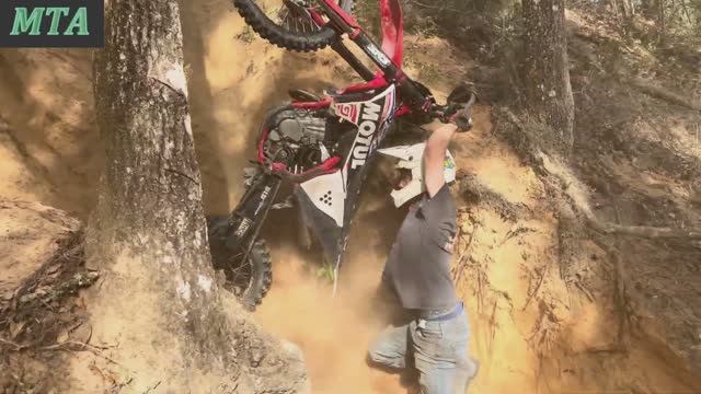 МоТо-AtVs мотокросс, подъём на холмы 3 смотреть онлайн