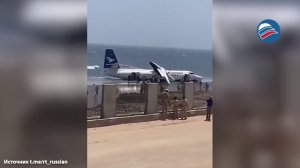 Самолет с 55 пассажирами совершил аварийную посадку в океан. Чудом никто не пострадал