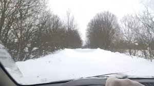 Дорога начинает таять, скоро не проедем