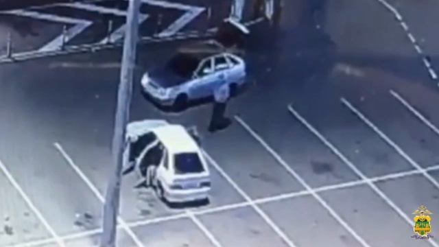 В Армавире 17-летние подростки украли у спящего приятеля 170 тыс руб смотреть онлайн