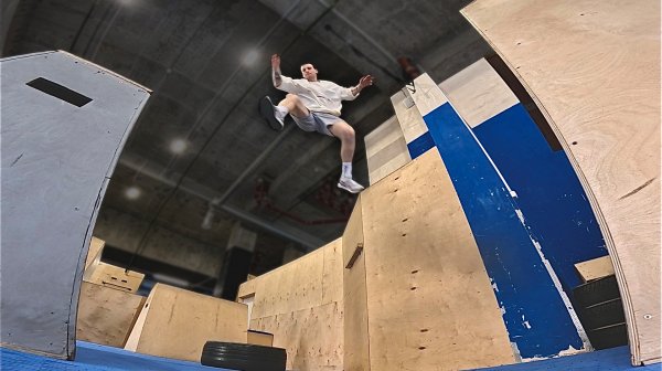 ПАРКУР-ДНЕВНИК: Крутые тренировки, фэйлы и стройка / Серия 1