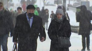 Синоптики предупреждают жителей столичного региона о гололедице и сильном снеге.