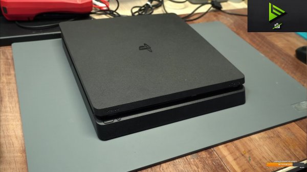 PS4 Slim не видит USB, не работает кулер.