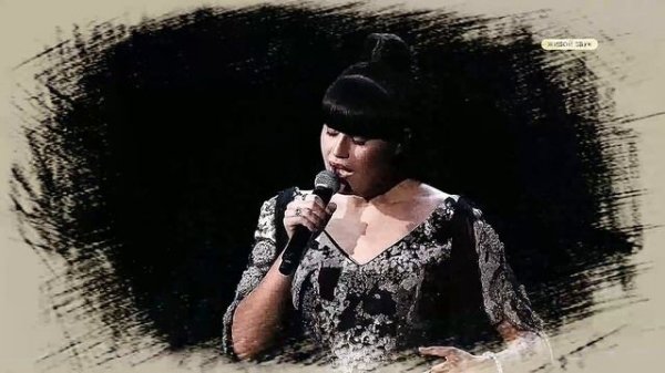 Диана Анкудинова - "Can't help falling in love" в мажоре (Шоумаскгоон 2021, композит)