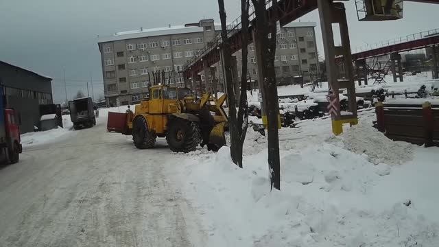 Трактор К- 700. смотреть онлайн