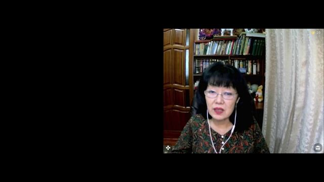 Старается не попасться тцкашникам. смотреть онлайн