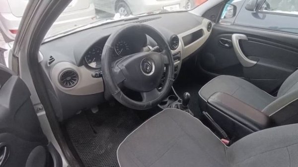 Продается RENAULT LOGAN 2012 /Авто с пробегом