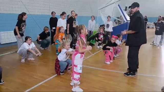 Маленькие шаги ведут к большим победам.! Ноябрь2024. Развитие. Танцы. Дети. смотреть онлайн