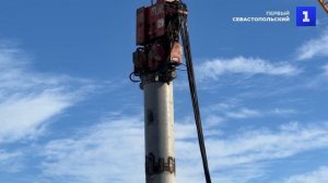 Впервые за 70 лет в Донецке ремонтируют мост через реку Кальмиус