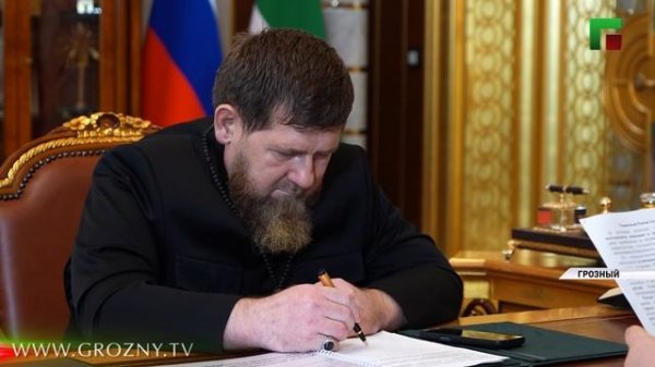 Рамзан Кадыров провёл встречу с Денилбеком Абдулазизовым по вопросам реализации программы ОМС