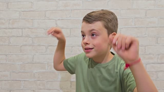 Николай Матюханов - Город мечты- Сцена 1  Жадные игрушки