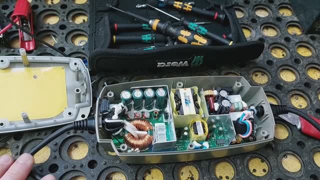 CTEK MXS 10
Вскрытие. Разборка. Автоматическое Зарядное Устройство аккумулятора. Для мажоров...)) смотреть онлайн