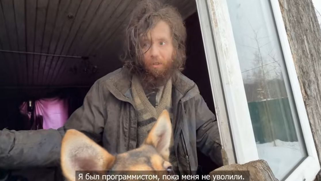 ЕГО НАШЛИ ЕЛЕ ЖИВОГО В ЖУТКОМ ДОМЕ С ТРЕМЯ СОБАКАМИ смотреть онлайн