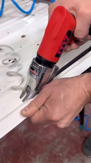 Пневматические ножницы для резки листового металла от компании Mighty Seven😎👌