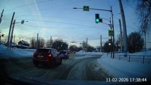 Перекрёсток Брестская-Деева: пешеходы -  будьте внимательны!