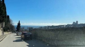 Ялта. По ул. Халтурина вниз, от развилки на ЮБШ до ул. Кирова. 10.02.26. Крым. Crimea. Yalta.