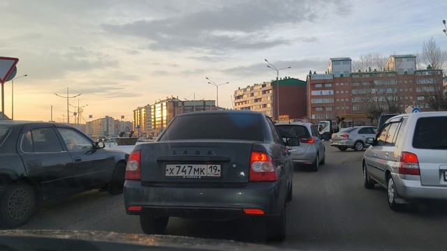 Еду на работу/новости/погода/гороскоп/и просто трёп Алисы/11.02.26г смотреть онлайн